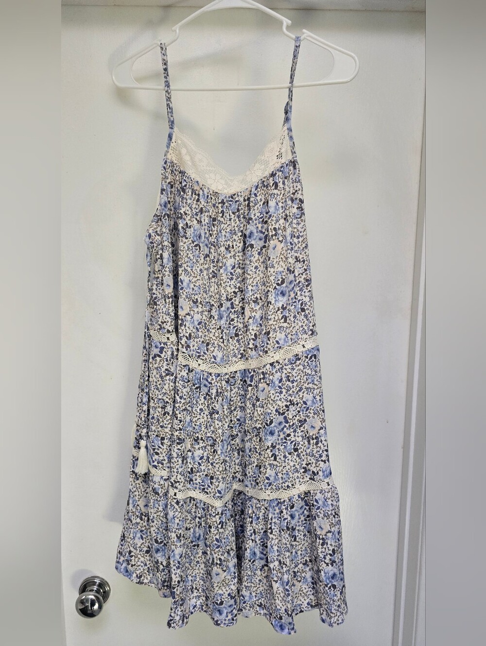NWT Wallflower Floral Blue Tiered Maxi Skirt with Lace Trim XL